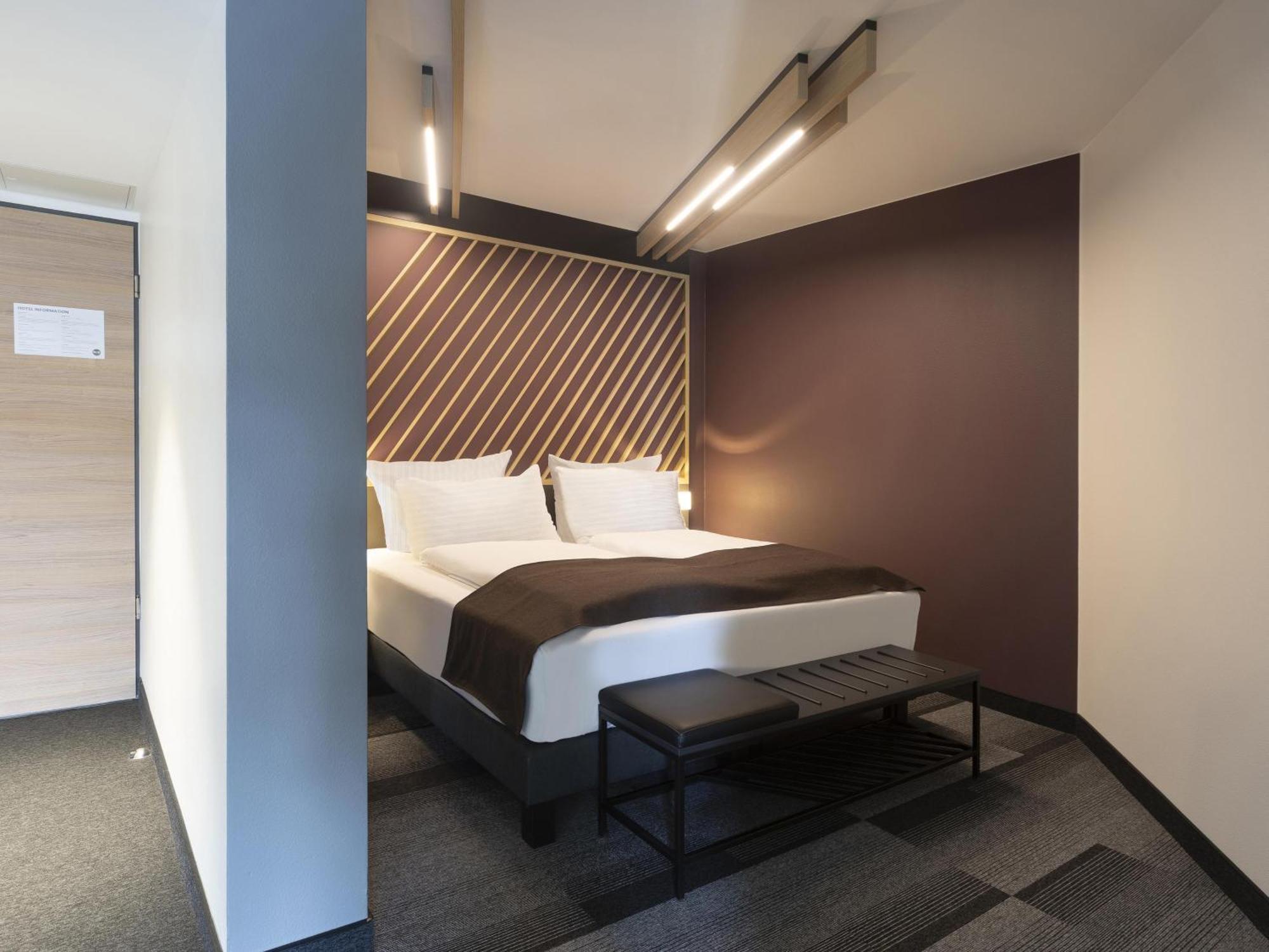 B&B Hotel Гера Экстерьер фото